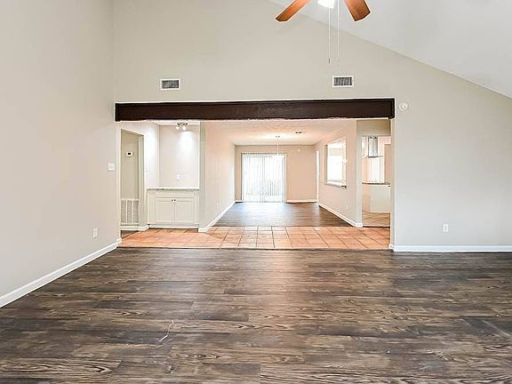 3rd image of 4608 Sylvan Glen Dr