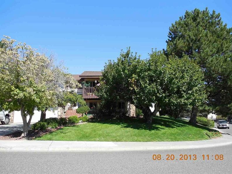 2nd image of 152 Greenview Dr