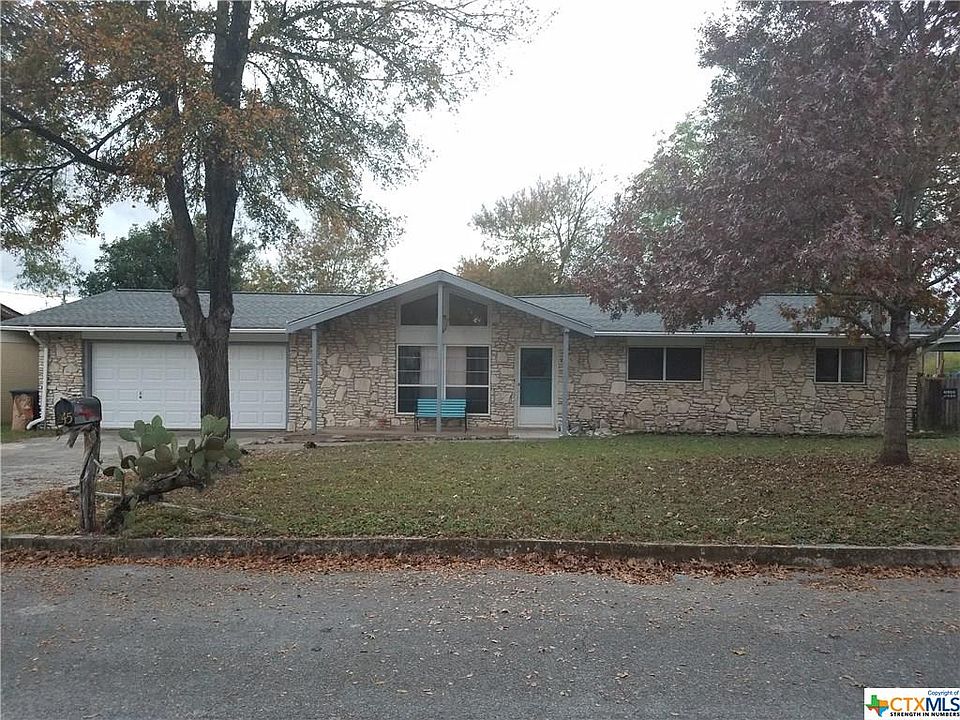 1st image of 245 Barcelona Dr