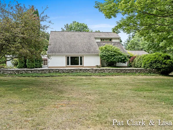 16622 Buchanan St, Grand Haven, MI 49417