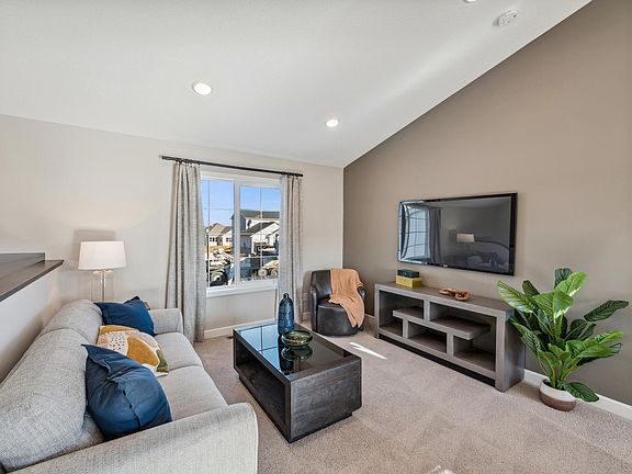 5th image of 1400 Woods Rd NE