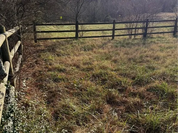 N Starr Dr, Fayetteville, AR 72701