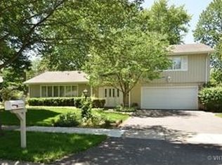 1770 Birch Rd, Northbrook, IL 60062