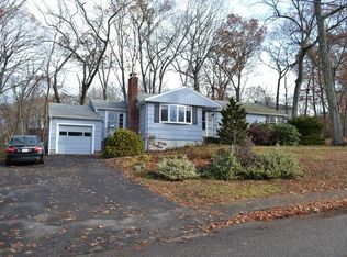 15 Dorset St, Norwood, MA 02062