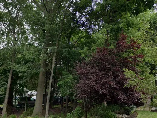 41 Chicago Ave, Piscataway, NJ 08854