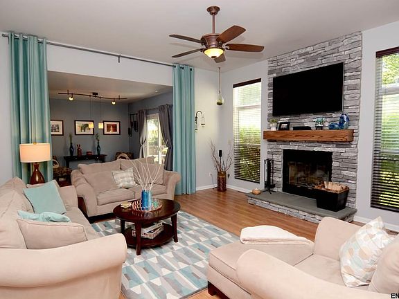 4th image of 67 Skylark Dr