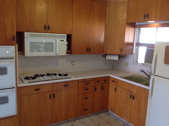 5th image of 12160 Aegean St