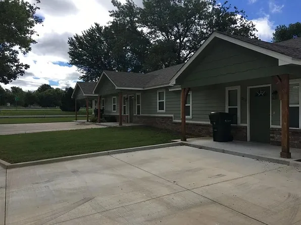 Inola Apartments, 221 Inola St #215, Claremore, OK 74017