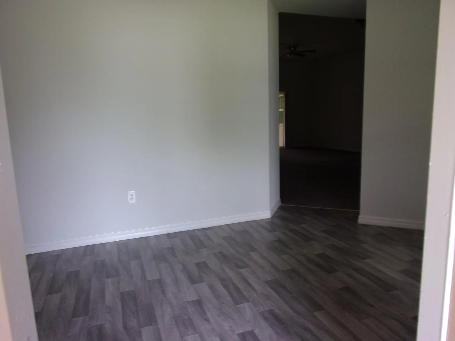 3 bed, 2.0 bath, 2020 sqft, $2,300 — Photo 3