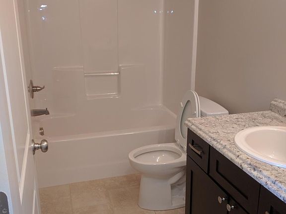 Full Bath 1