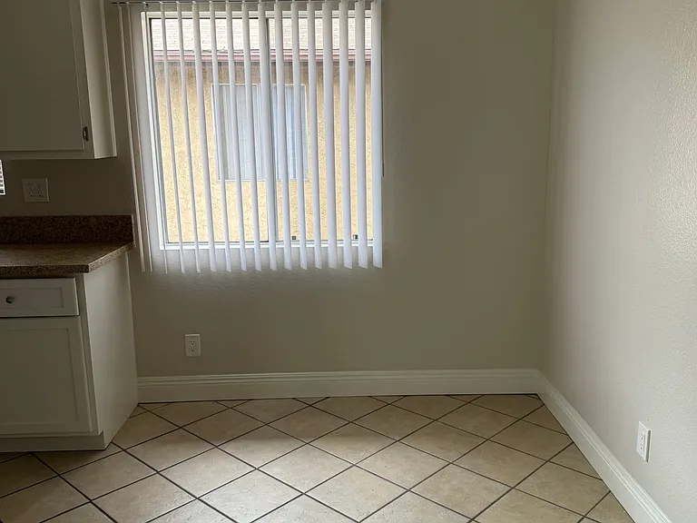 831 S Greenwood Ave #16 — Photo 20