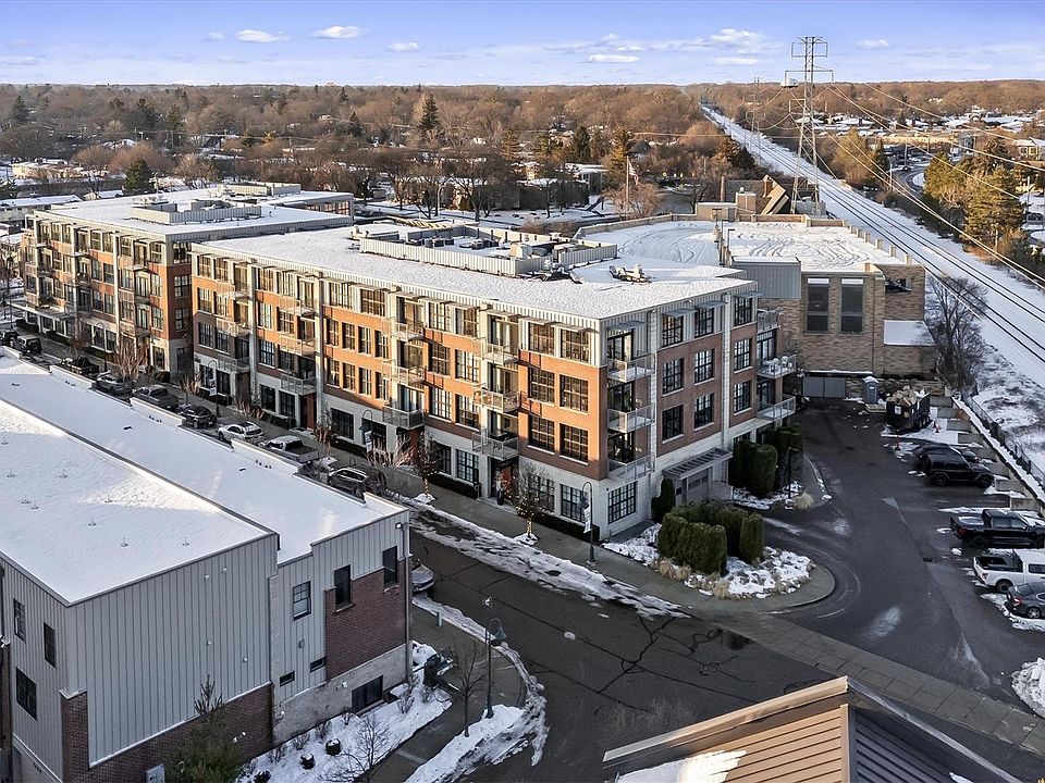 1st image of 2051 Villa Rd Unit 401