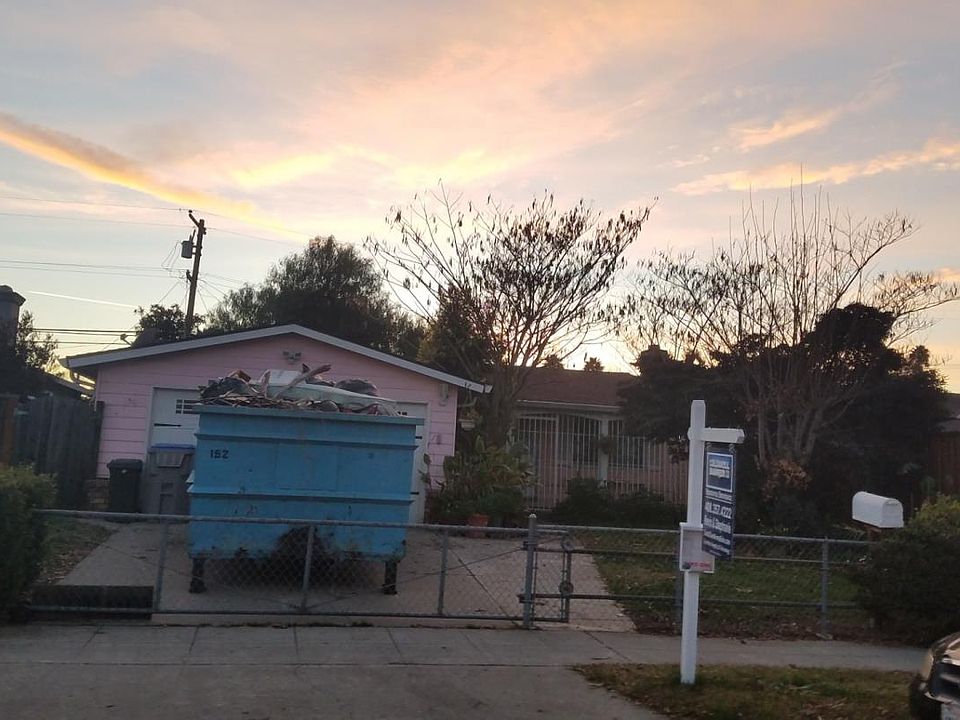2nd image of 2163 Nassau Dr