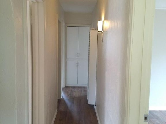 4th image of 8917 La Salle Ave
