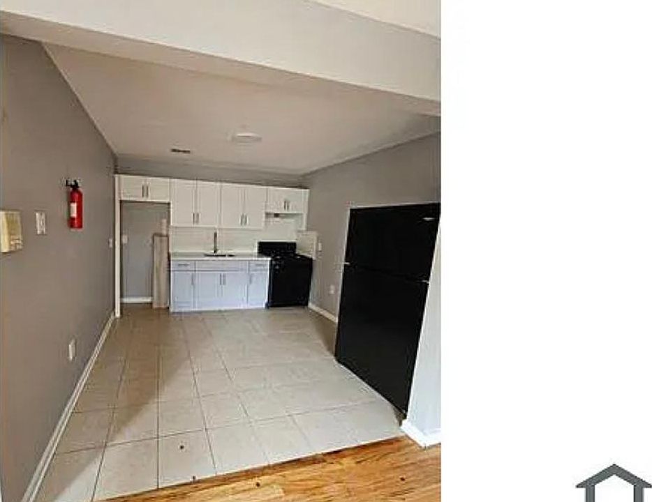 1st image of 118 S 7th St Floor 2