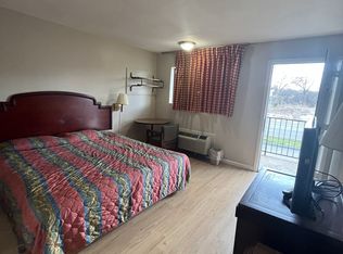 1902 Dickerson Pike Room 216, Nashville, TN 37207