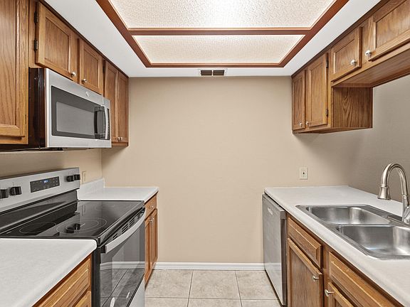 5th image of 389 Knox Mc Rae Dr
