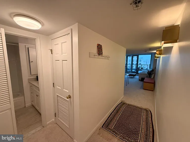 701 Pennsylvania #1020 — Photo 7