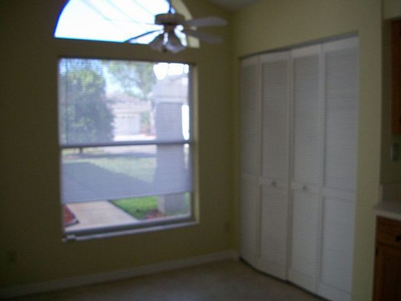 5th image of 520 10th Pl