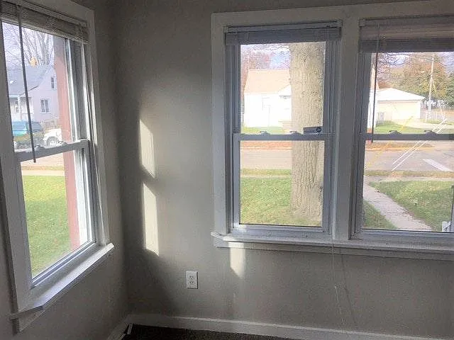 1040 E Pearl Ave — Photo 10