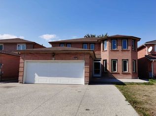 367 Huntington Ridge Dr, Mississauga, ON L5R 1P1