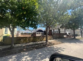 84 Cedarhurst Ave, Point Lookout, NY 11569