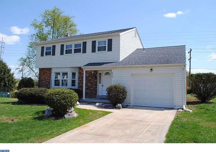 1st image of 930 Rockwell Ct
