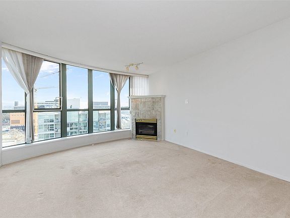 5th image of 1088 Quebec St #1503