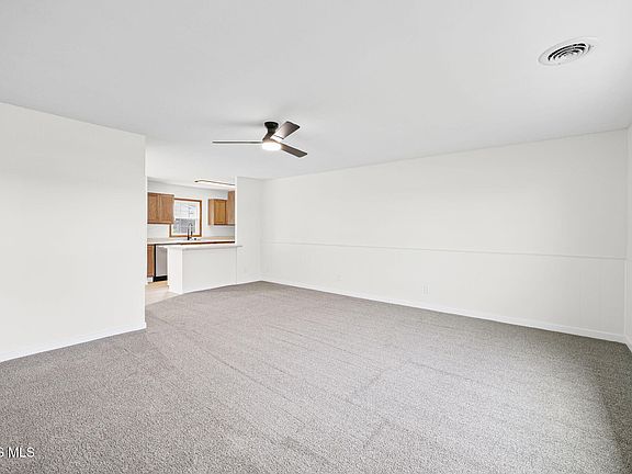 2nd image of 1237 Vincent St