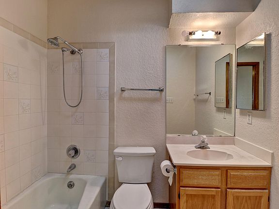 2nd image of 2036 Briarwood Ln #7