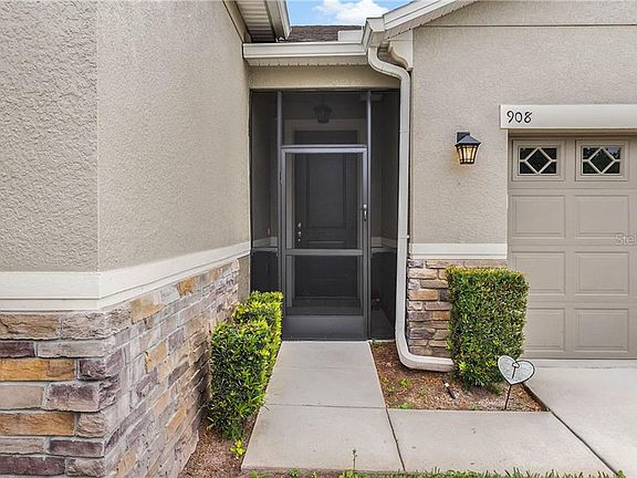 4th image of 908 La Terraza Ln