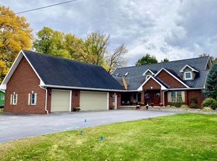 800 Maquam Shore Rd, Swanton, VT 05488