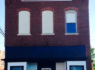 225 E Broadway Blvd, Johnston City, IL 62951