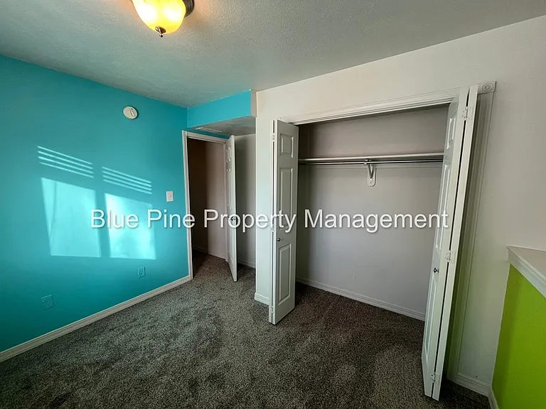 283 Kimberly Dr — Photo 17