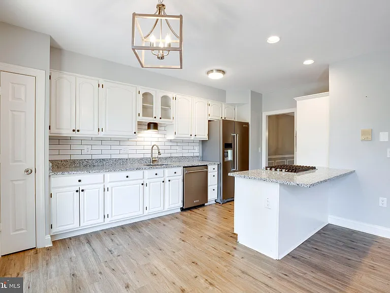 2914 Oakton Crest Pl — Photo 24