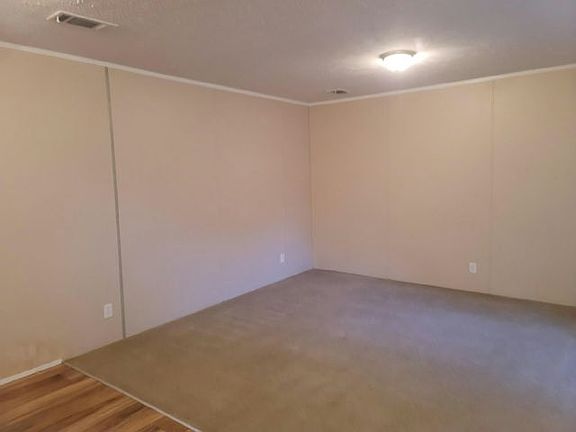 4th image of 104 Redwood Ter #286