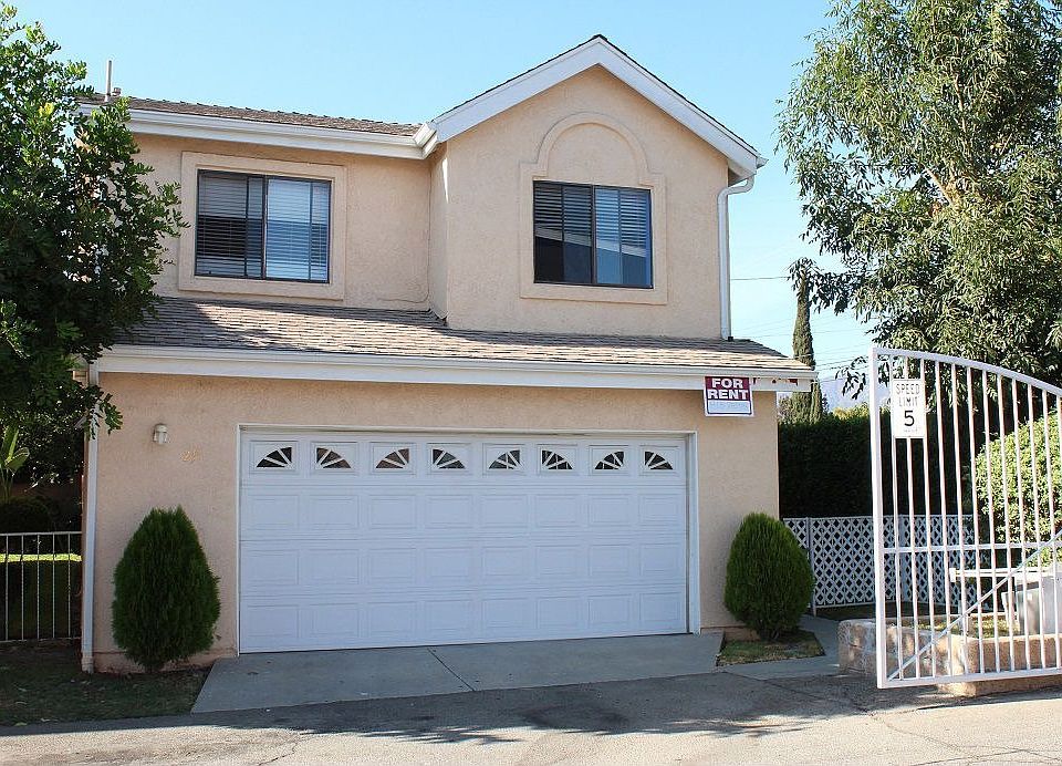 1st image of 11233 Borden Ave APT 29