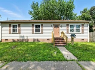 400 Lee St, Hampton, VA 23669