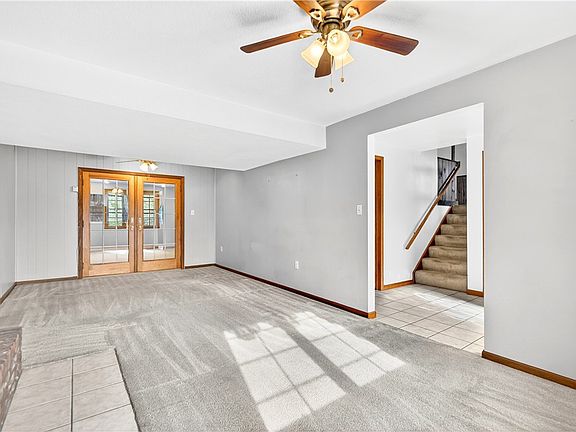 5th image of 202 Quarry Dr