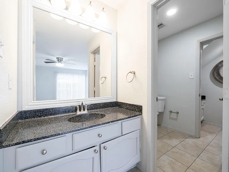 7847 Green Lawn Dr #7847 — Photo 11