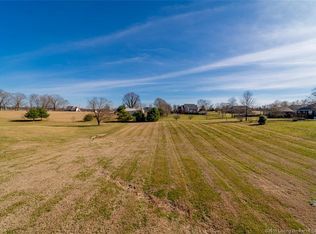 8308 Hidden River Trce, Charlestown, IN 47111