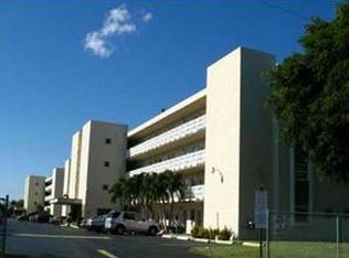 205 SE 11th Ter APT 102, Dania Beach, FL 33004