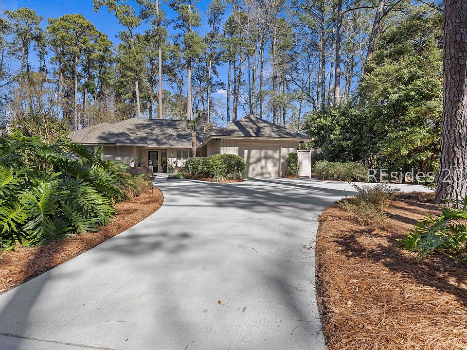 1st image of 2 Fish Hawk