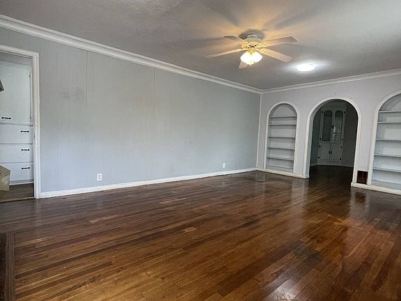 4th image of 159 N Texas Ave