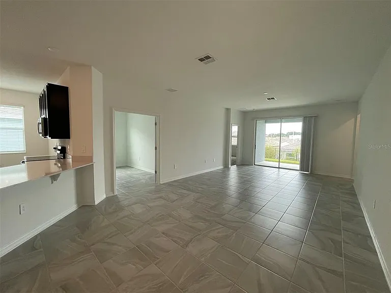 835 Ofanto Way — Photo 20