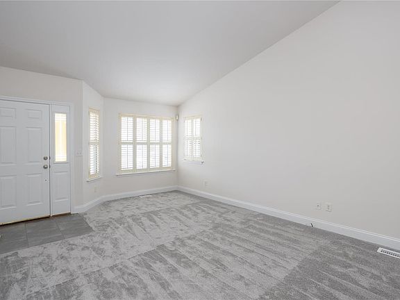 3rd image of 133 Kehrs Mill Trl