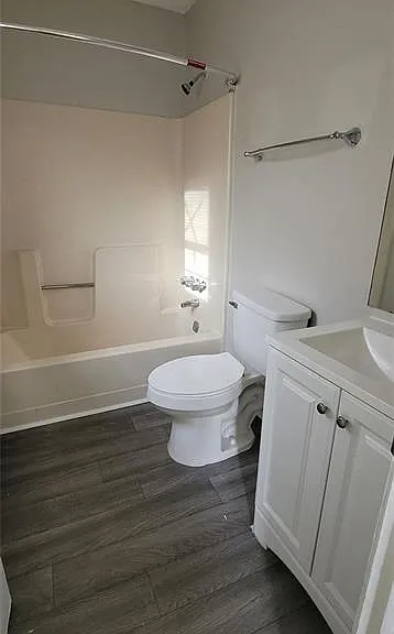 2085 Lenoa Ln — Photo 11