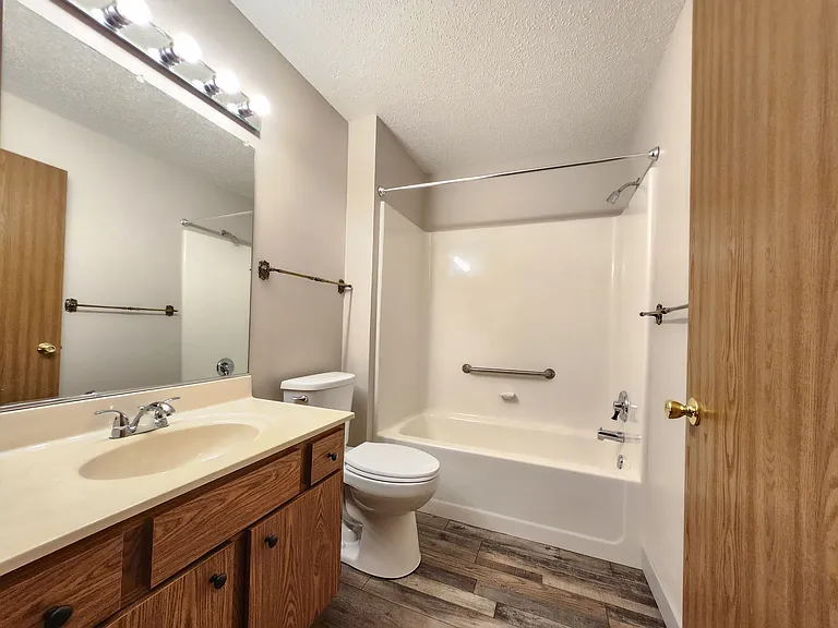 Marion Park II Apartments — Photo 9