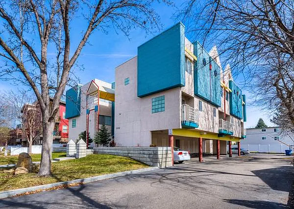 1012 S Longmont Ave #104