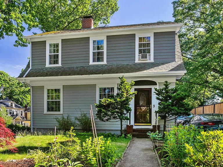 281 Waterman St — Photo 34